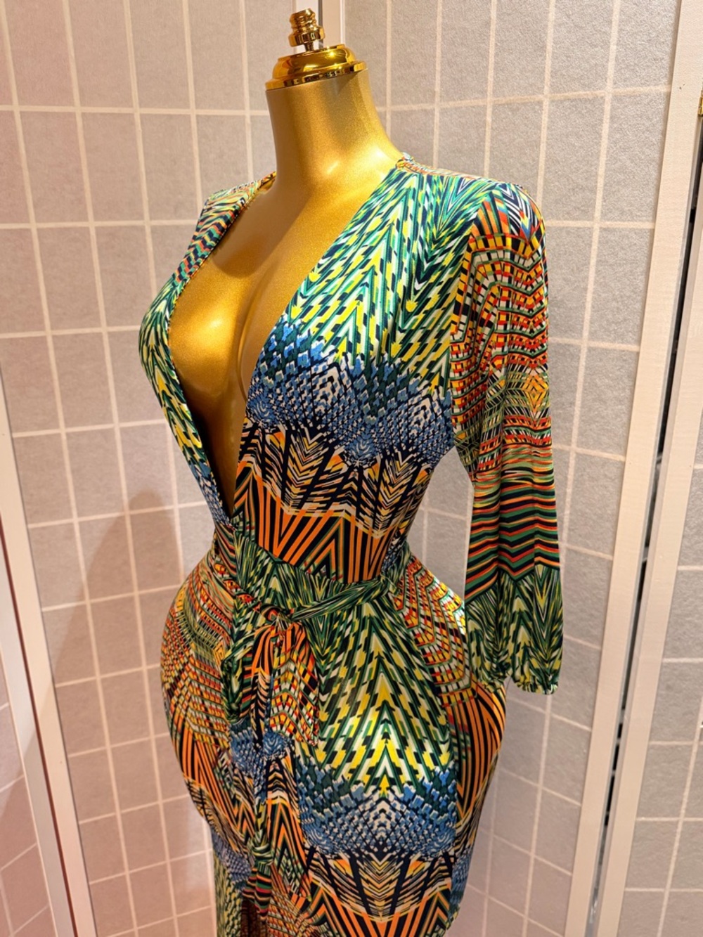 Hot Bodycon Multi-Color Printed Wrap Maxi Dress - Picture 5 of 12
